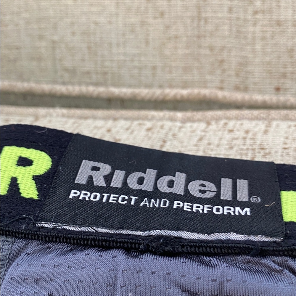 Riddell Black and Gray 5 pad compression Football Girdle Light Grey - Picture 3 of 4